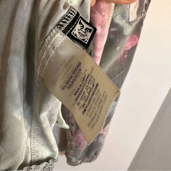 OBEY Maven Floral Bomber Lightweight Jacket - size S - Picture 9 of 10